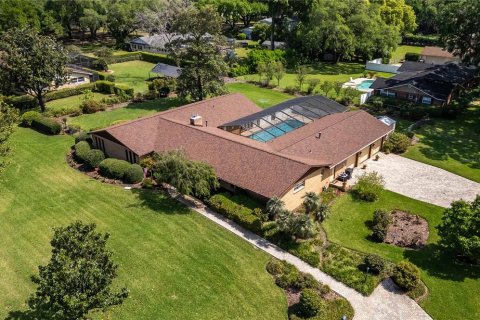 House in Ocala, Florida 5 bedrooms, 382.48 sq.m. № 1751950 - photo 2