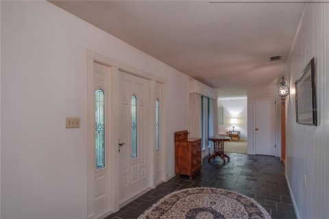 House in Ocala, Florida 5 bedrooms, 382.48 sq.m. № 1751950 - photo 14