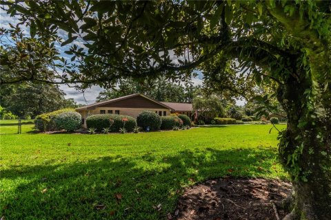 House in Ocala, Florida 5 bedrooms, 382.48 sq.m. № 1751950 - photo 4
