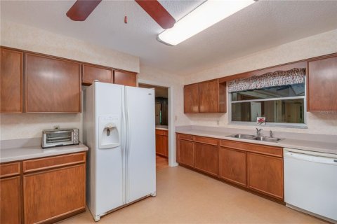 House in Ocala, Florida 5 bedrooms, 382.48 sq.m. № 1751950 - photo 28