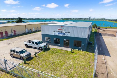 Immobilier commercial à Englewood, Floride 74.32 m2 № 2131145