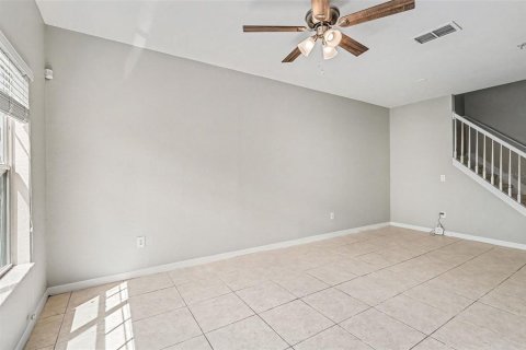Condo in Orlando, Florida, 3 bedrooms № 2224654 - photo 6