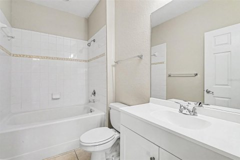 Condo in Orlando, Florida, 3 bedrooms № 2224654 - photo 24