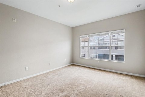 Condo in Orlando, Florida, 3 bedrooms № 2224654 - photo 21