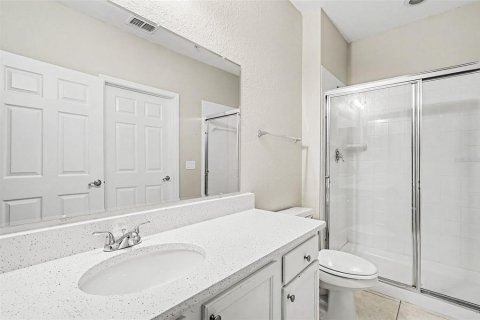 Condo in Orlando, Florida, 3 bedrooms № 2224654 - photo 26