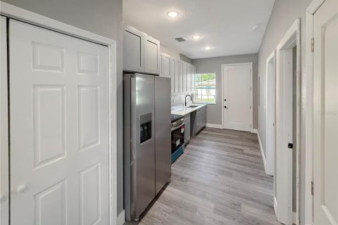 Apartamento en alquiler en Lake Wales, Florida, 3 dormitorios, 93.37 m2 № 2231581 - foto 9