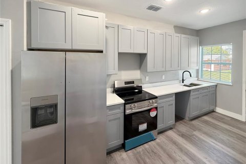Apartamento en alquiler en Lake Wales, Florida, 3 dormitorios, 93.37 m2 № 2231581 - foto 8