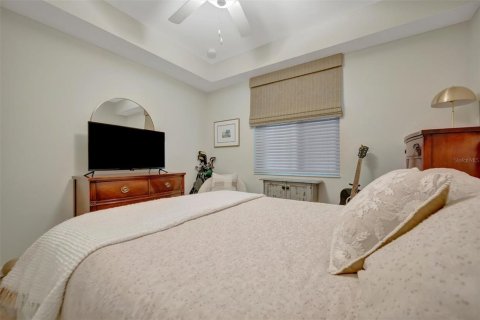 Condo in Bradenton, Florida, 2 bedrooms № 2214929 - photo 27
