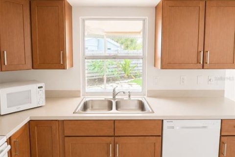 Villa ou maison à louer à Sarasota, Floride: 3 chambres, 121.79 m2 № 2222087 - photo 8
