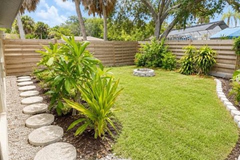 Villa ou maison à louer à Sarasota, Floride: 3 chambres, 121.79 m2 № 2222087 - photo 17