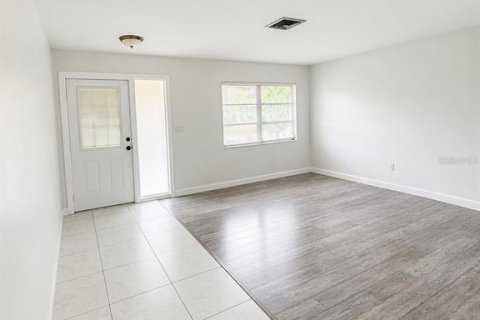 Villa ou maison à louer à Sarasota, Floride: 3 chambres, 121.79 m2 № 2222087 - photo 3