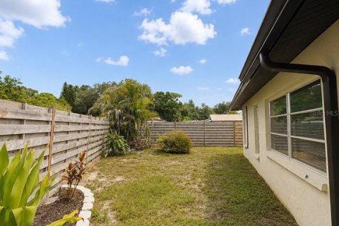 Villa ou maison à louer à Sarasota, Floride: 3 chambres, 121.79 m2 № 2222087 - photo 19