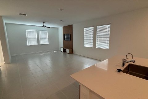 Villa ou maison à louer à Apopka, Floride: 3 chambres, 166.76 m2 № 2431123 - photo 11