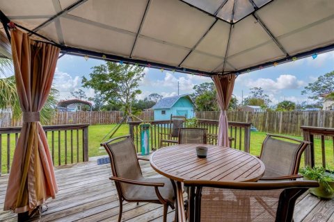 House in Englewood, Florida 2 bedrooms, 92.81 sq.m. № 1527720 - photo 14