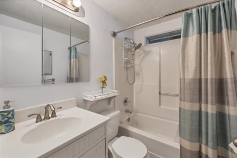 House in Englewood, Florida 2 bedrooms, 92.81 sq.m. № 1527720 - photo 11