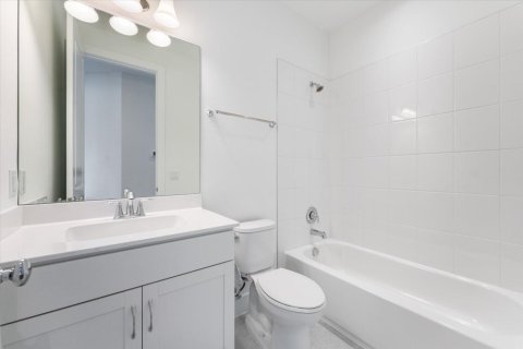Townhouse in Palm Beach Gardens, Florida 3 bedrooms, 263.84 sq.m. № 2088192 - photo 14