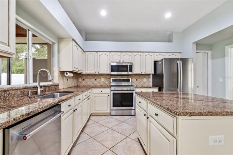 House in Odessa, Florida 5 bedrooms, 312.71 sq.m. № 2396208 - photo 16