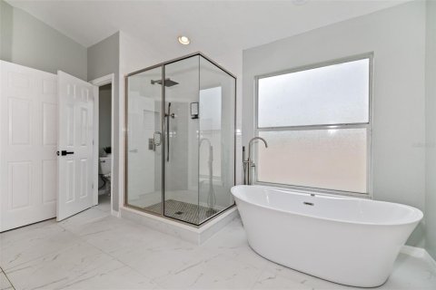 House in Odessa, Florida 5 bedrooms, 312.71 sq.m. № 2396208 - photo 26