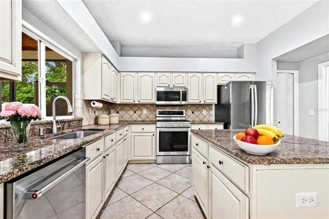 House in Odessa, Florida 5 bedrooms, 312.71 sq.m. № 2396208 - photo 13