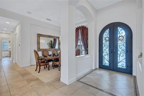 Villa ou maison à vendre à Tampa, Floride: 5 chambres, 460.98 m2 № 2221784 - photo 6