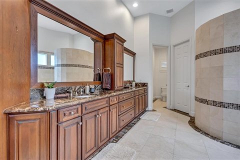 Villa ou maison à vendre à Tampa, Floride: 5 chambres, 460.98 m2 № 2221784 - photo 28