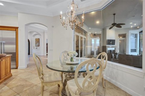 Villa ou maison à vendre à Tampa, Floride: 5 chambres, 460.98 m2 № 2221784 - photo 16
