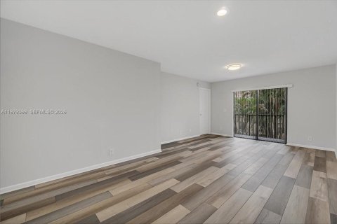 Condo in Boca Raton, Florida, 2 bedrooms  № 2043295 - photo 3