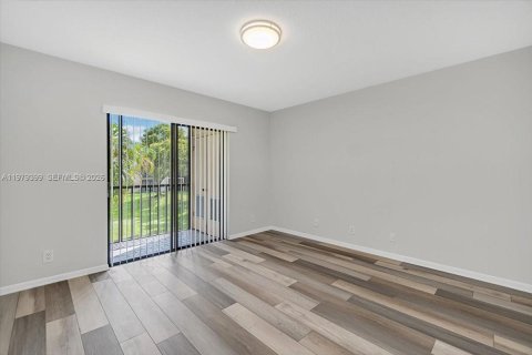 Condo in Boca Raton, Florida, 2 bedrooms  № 2043295 - photo 2