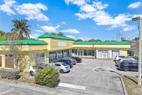 Immobilier commercial à vendre à Hallandale Beach, Floride № 2047409 - photo 4
