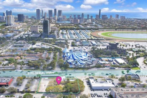 Immobilier commercial à Hallandale Beach, Floride № 2047409