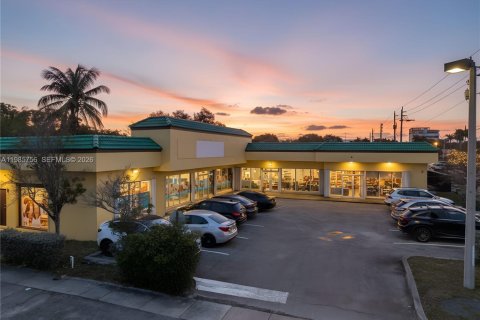 Immobilier commercial à vendre à Hallandale Beach, Floride № 2047409 - photo 3