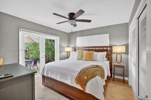 House in Oakland Park, Florida 2 bedrooms, 108.32 sq.m. № 1930673 - photo 25