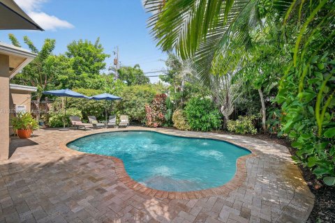 House in Oakland Park, Florida 2 bedrooms, 108.32 sq.m. № 1930673 - photo 5