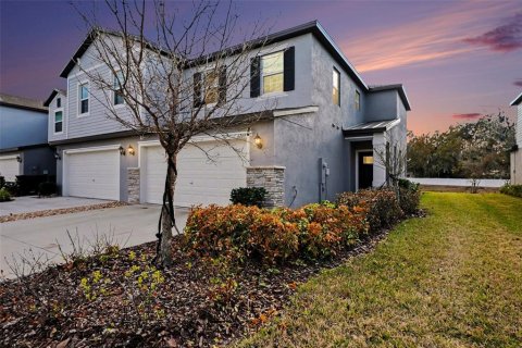 Touwnhouse à Land O' Lakes, Floride 3 chambres, 167.32 m2 № 2356239