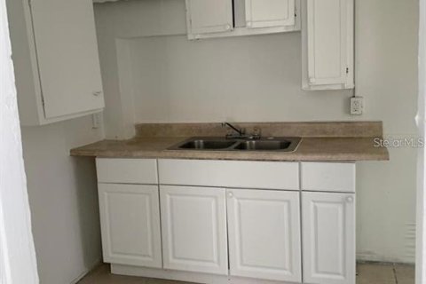 Propiedad comercial en venta en Saint Petersburg, Florida, 359.72 m2 № 1609119 - foto 12