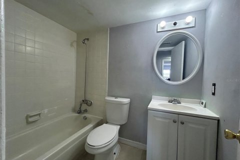 Condo in Orlando, Florida, 3 bedrooms № 2109317 - photo 7