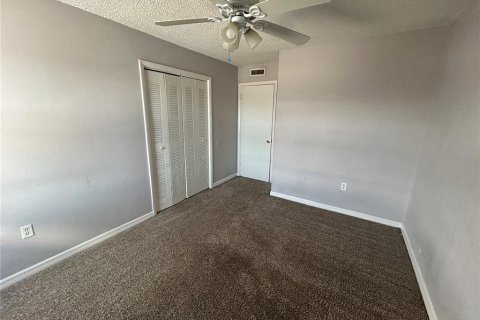 Condo in Orlando, Florida, 3 bedrooms № 2109317 - photo 10