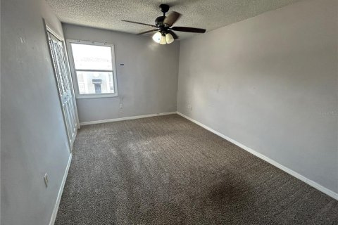 Condo in Orlando, Florida, 3 bedrooms № 2109317 - photo 8