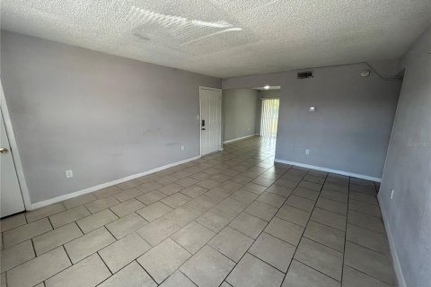 Condo in Orlando, Florida, 3 bedrooms № 2109317 - photo 14