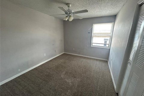 Condo in Orlando, Florida, 3 bedrooms № 2109317 - photo 9