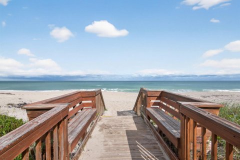 Condo in Jensen Beach, Florida, 1 bedroom  № 2180240 - photo 9