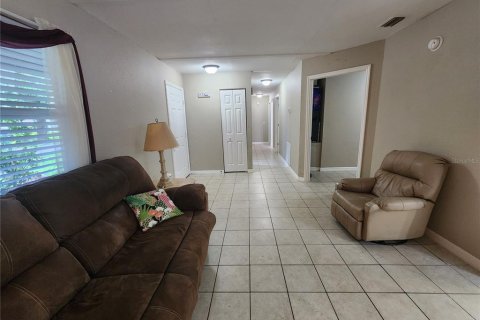 Villa ou maison à louer à New Smyrna Beach, Floride: 4 chambres, 114.64 m2 № 2386360 - photo 11