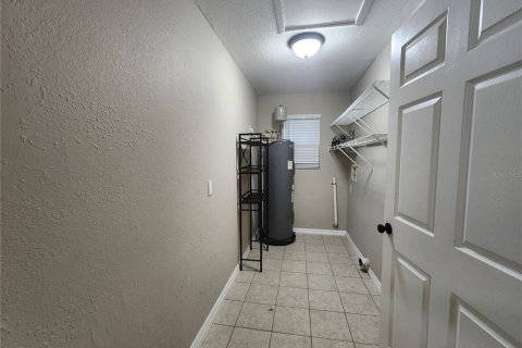Villa ou maison à louer à New Smyrna Beach, Floride: 4 chambres, 114.64 m2 № 2386360 - photo 23