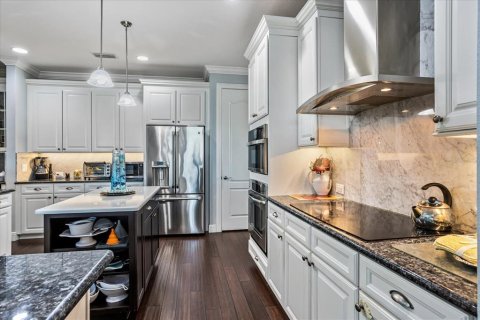 House in Windermere, Florida 6 bedrooms, 459.4 sq.m. № 2425252 - photo 21
