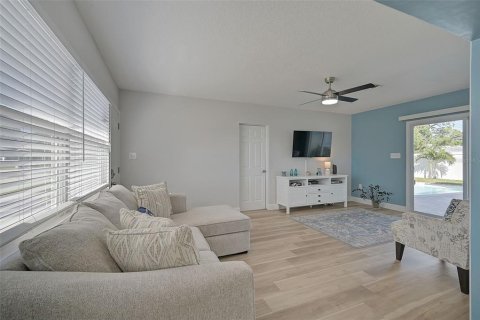Casa en venta en Bradenton, Florida, 3 dormitorios, 138.98 m2 № 1870418 - foto 18