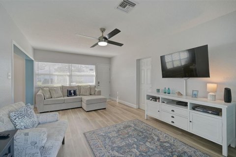 Casa en venta en Bradenton, Florida, 3 dormitorios, 138.98 m2 № 1870418 - foto 20