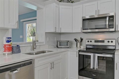 Casa en venta en Bradenton, Florida, 3 dormitorios, 138.98 m2 № 1870418 - foto 17