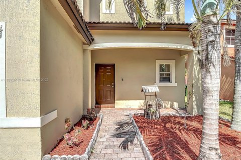 House in Homestead, Florida 3 bedrooms, 174.1 sq.m. № 1804320 - photo 4