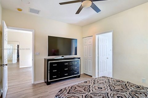 House in Homestead, Florida 3 bedrooms, 174.1 sq.m. № 1804320 - photo 30