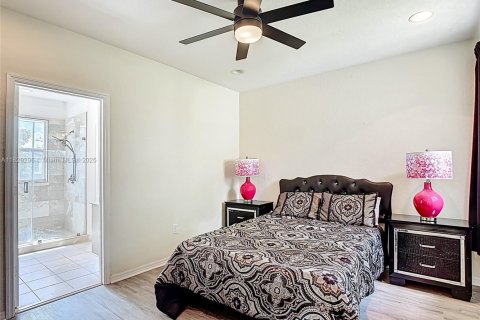 House in Homestead, Florida 3 bedrooms, 174.1 sq.m. № 1804320 - photo 28